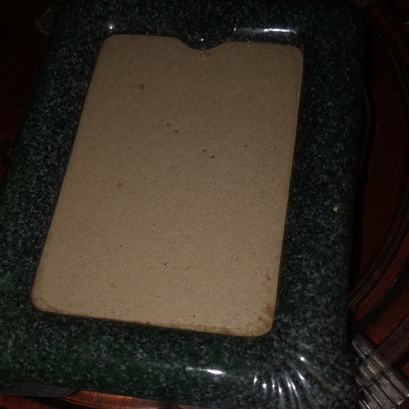 Green marble shell picture frame - Picture 3 of 7